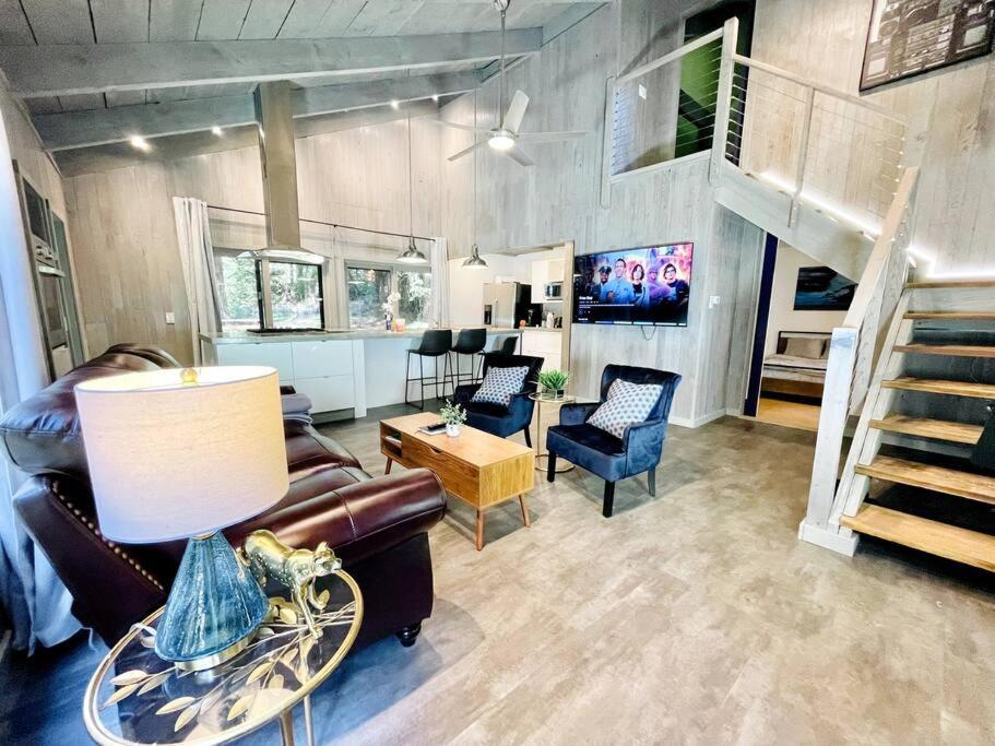 Modern House W. Fast Internet In 1 Acre Land Villa Occidental Exterior photo